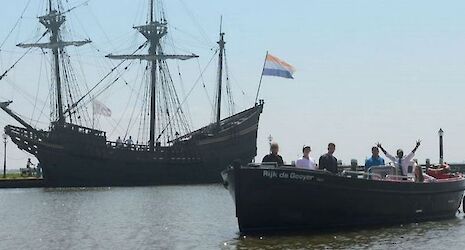 Sloep varen Volendam